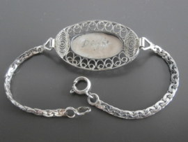 Zilveren filigrain armband met molenlandschap.