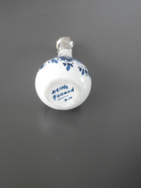 Parfumflacon 1955, delftsblauw met zilver