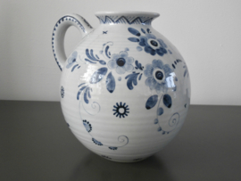 Royale vaas/kan, plateelbakkerij Schoonhoven