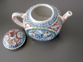 Theepot gebr. Tichelaar, Makkum