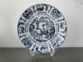 Delftse schotel van 35 cm in Kraakstijl ca. 1680-1700