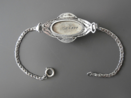 Zilveren filigrain armband uit Atelier C. Verwoerd