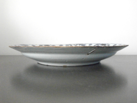 Delftse schotel van 35 cm in Kraakstijl ca. 1680-1700