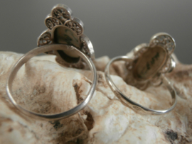 Filigrain zilveren ovale ring.