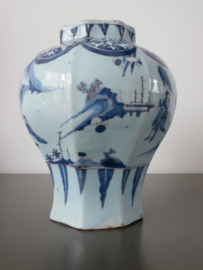 373; ca. 1660, pot met chinoiserie.