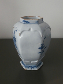 165; Zeskantige middelgrote vaas, 18e eeuw
