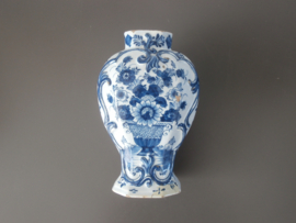 Balustervaas  'De Porceleyne Schotel',  1664-1772