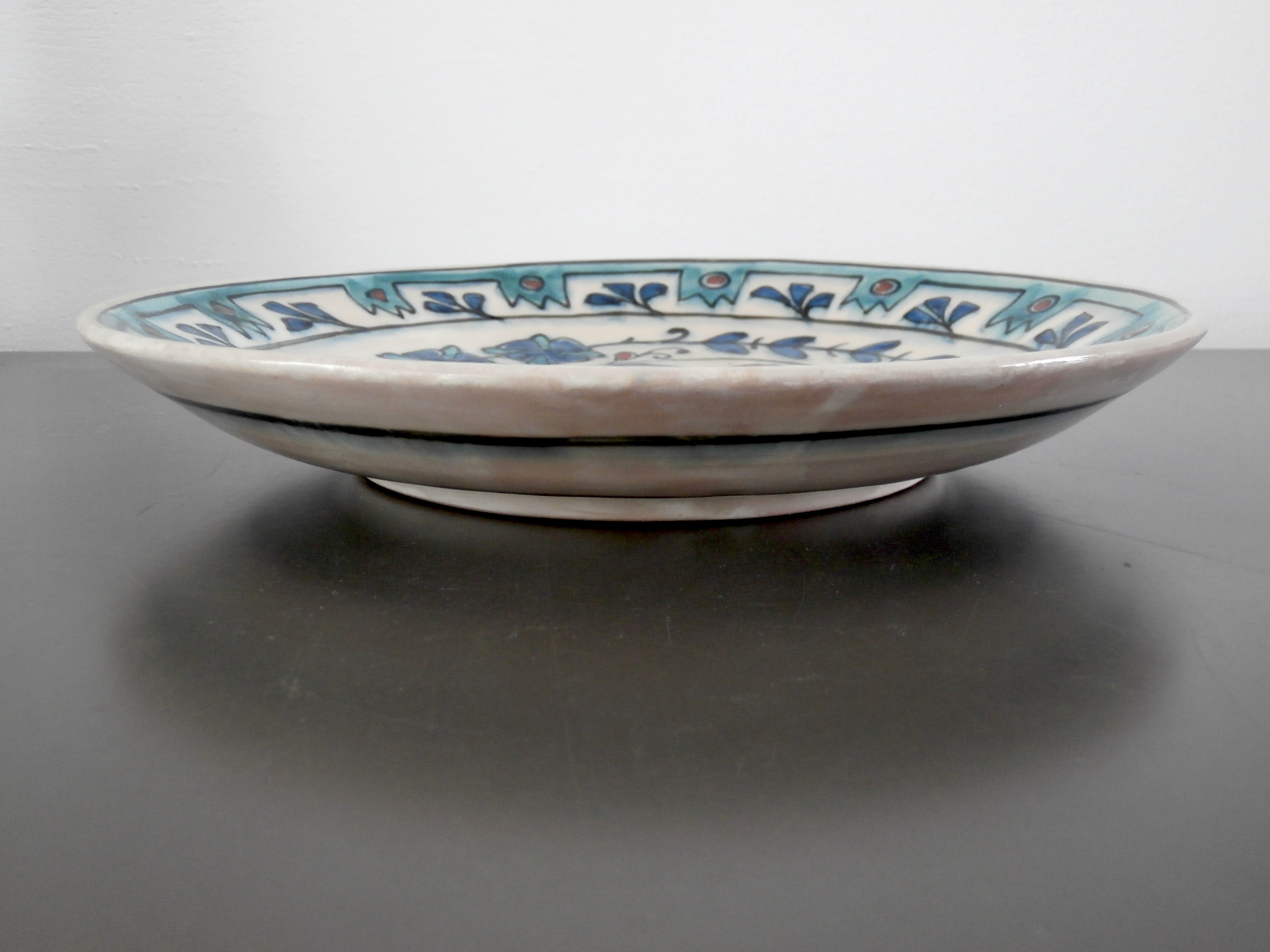 Bord Iznik-stijl, Nieuw Delfts, DPF