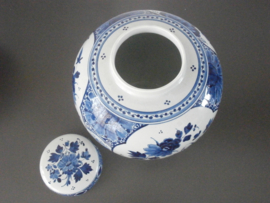 Globe pul met deksel 1929, De Porceleyne Fles