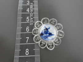 Bloemvormige zilveren broche, 25mm