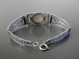 330; Zilveren filigrain armband.