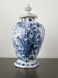 Royale pot met deksel, ca. 1700-1750