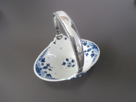 Presenteerschaaltje met zilveren beugel, Zenith