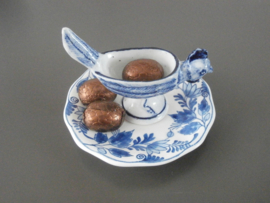 Eierdopje uit de 19e eeuw De Porceleyne Fles