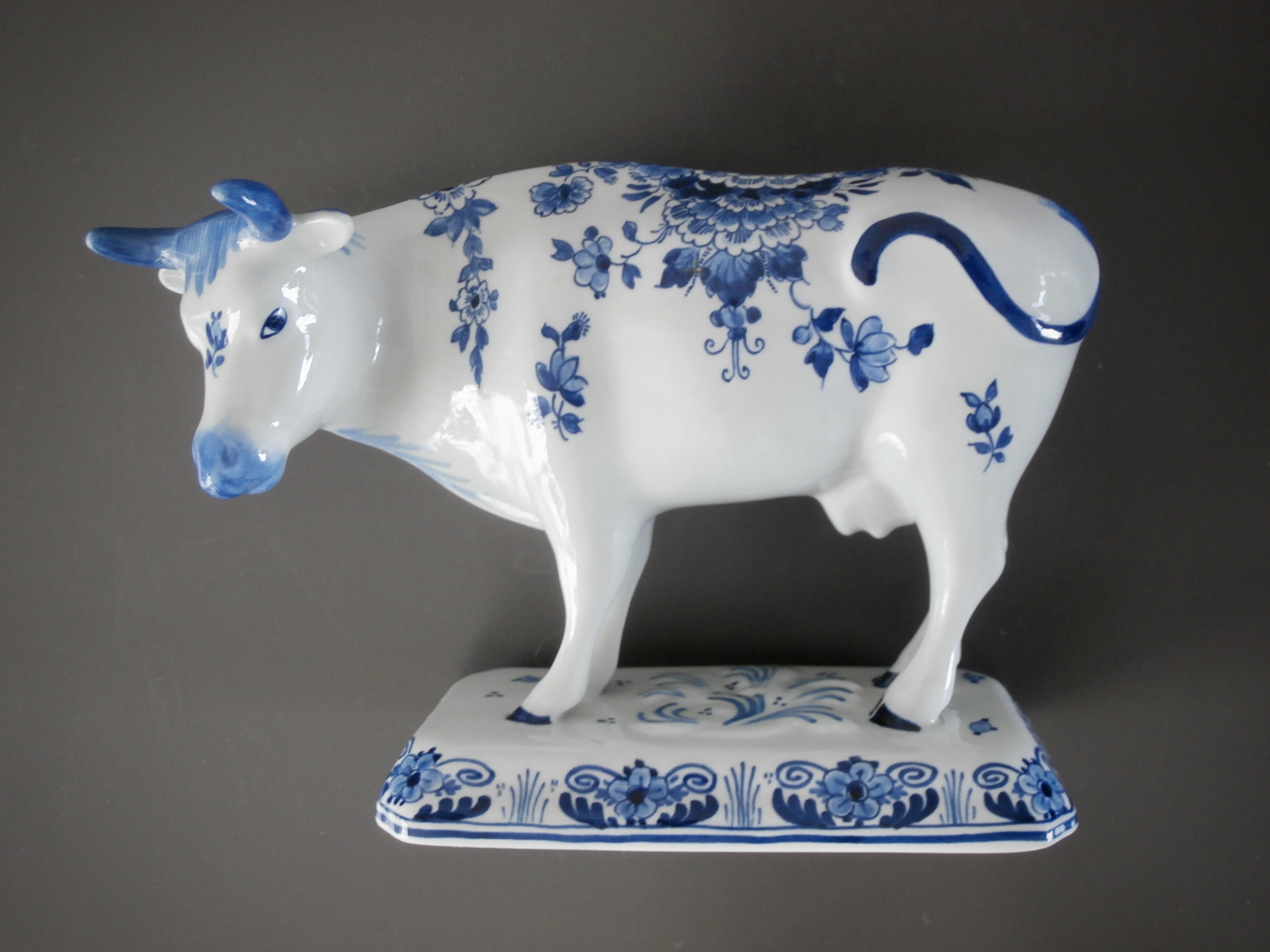 Koe groot model, De Porceleyne Fles 1975