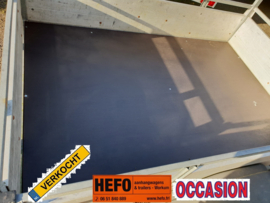 DIRECT INZETBARE , 750 kg. ongeremde enkelasser ca. 200 x 130