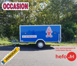 Hapert 1300 kg  geremde, enkelas, GESLOTEN, bakwagen 3.00 x 1.30 x 1.20 mtr.
