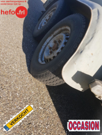 1,5 PAARDS TRAILER met ALUMINIUM bodem !
