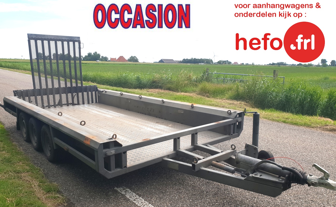 Strakke, Henra hoogwerker-transporter, 3500 kg/ 3 asser 4.00 x 1.80 mtr.