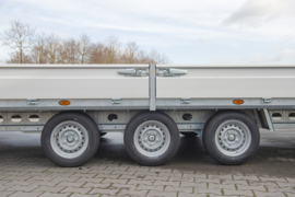 PL  3500 kg. - trippel (3)asser/ 3 x 1500 kg. - 4.53 x 1.85 mtr.