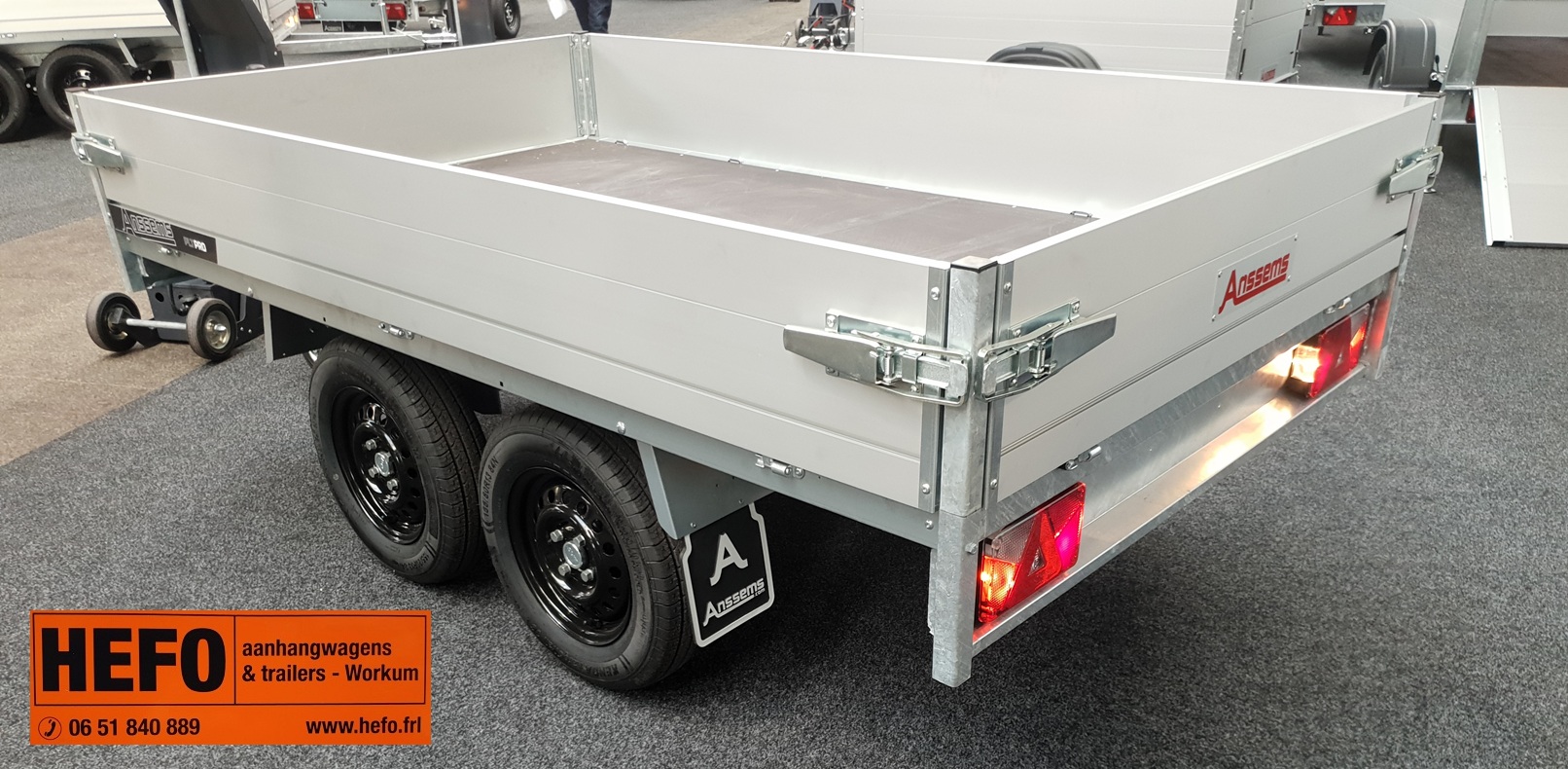 PLT-2 PRO tandemas 2000 kg geremd 2.51 x 1.50 mtr.