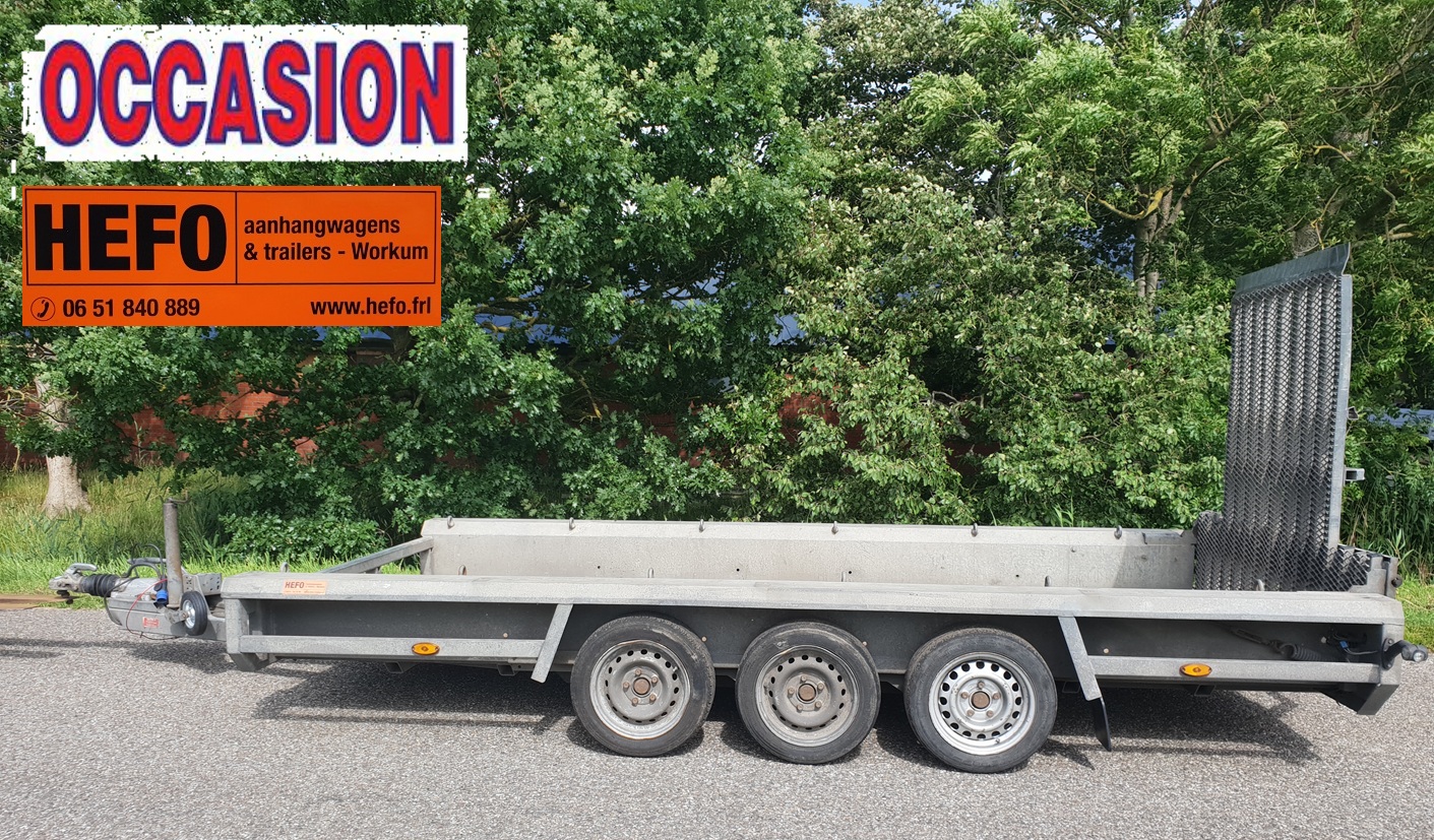 Strakke, Henra hoogwerker-transporter, 3500 kg/ 3 asser 4.00 x 1.80 mtr.