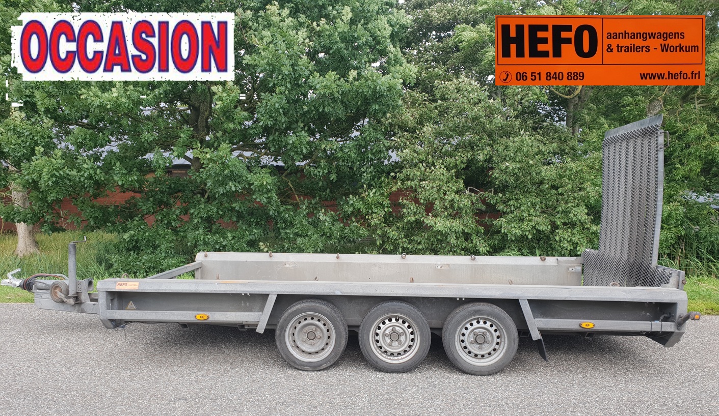 Strakke, Henra hoogwerker-transporter, 3500 kg/ 3 asser 4.00 x 1.80 mtr.