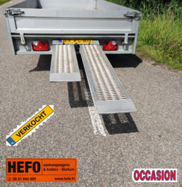 Jonge, nette, SARIS C 2000 kg  (oprij-) plateauwagen met rijplaten 4.10 x 1.85 mtr.