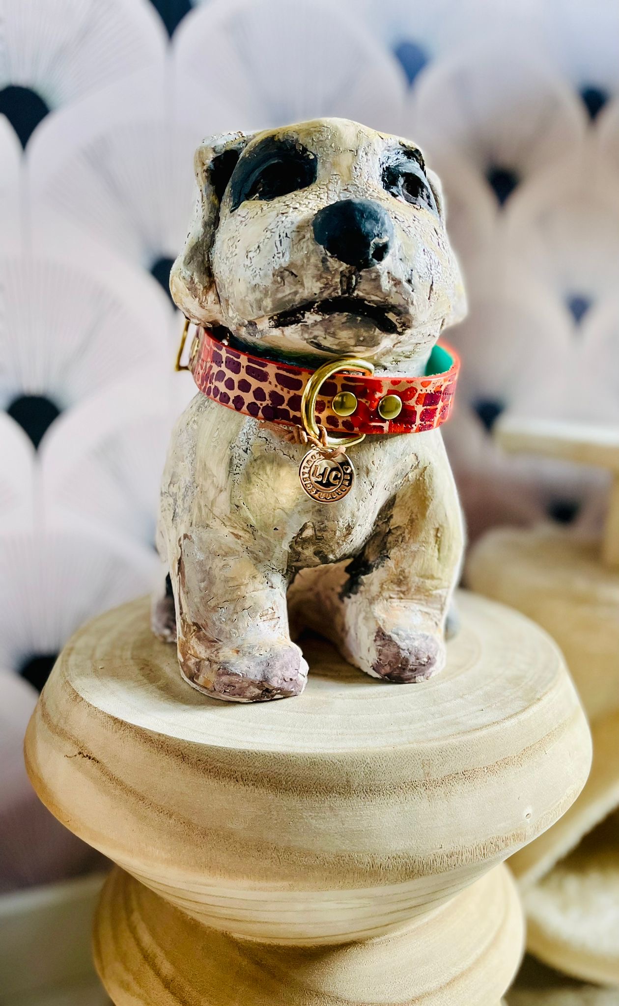 HUNDEHALSBÅND MED SLANGEPRINT