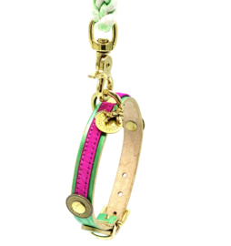 METALLIC GROENE HALSBAND MET ROZE BAND