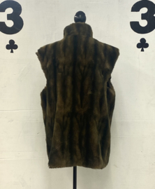 Fake fur body brown