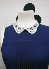 Blue dress white-collar