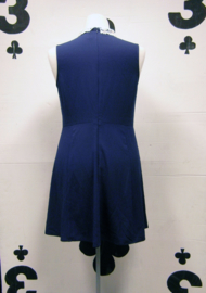 Blue dress white-collar