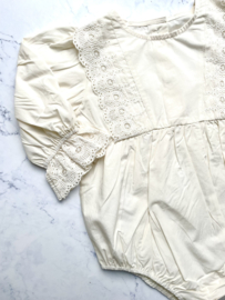Romper met lange mouwen en kant - model Coraline