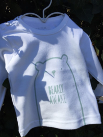 T-shirt "Bearly awake"