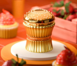 Paris Corner Cake Temptation