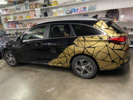 😍😍This Hyundai I30 done with a Half Triangle Wrap in Gold😍😍