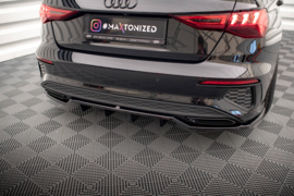 Maxton Design CENTRALE ACHTERSPLITTER (MET VERTICALE SPIJLEN) AUDI A3 S-LINE SEDAN 8Y
