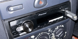Radio Pioneer MVH-S110UB