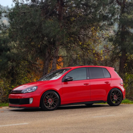 Oneway Set Sideskirts passend voor Volkswagen Golf VI GTi/GTD 2008-2012 – Glanzend zwart