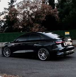 Oneway Set Sideskirts passend voor Audi A3 (8Y) Sedan/Sportback 2020-2024 excl. S-Line/S3/RS3 - Glanzend zwart