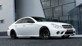 Maxton Design ZIJKANTEN MERCEDES CLS C219 < W204 AMG LOOK>