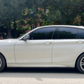 Oneway Set Sideskirts passend voor BMW 1-Serie F20/F21 M-Power 2011-2019 - Versie 2 - Glanzend zwart