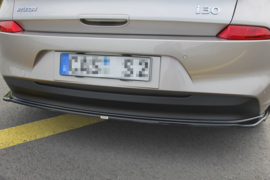 Maxton Design CENTRAL REAR SPLITTER (WITHOUT VERTICAL BARS) HYUNDAI I30 MK3 HATCHBACK Gloss Black