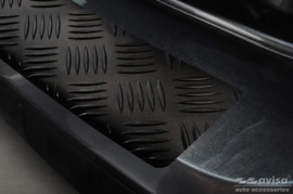 Matzwart Aluminium Achterbumperprotector passend voor Volkswagen Caddy V 2020- 'Riffled Plate'