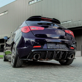 Oneway Achterbumperskirt (Diffuser) passend voor Alfa Romeo Giulietta 2010-2020 - Versie 2 - Glanzend zwart