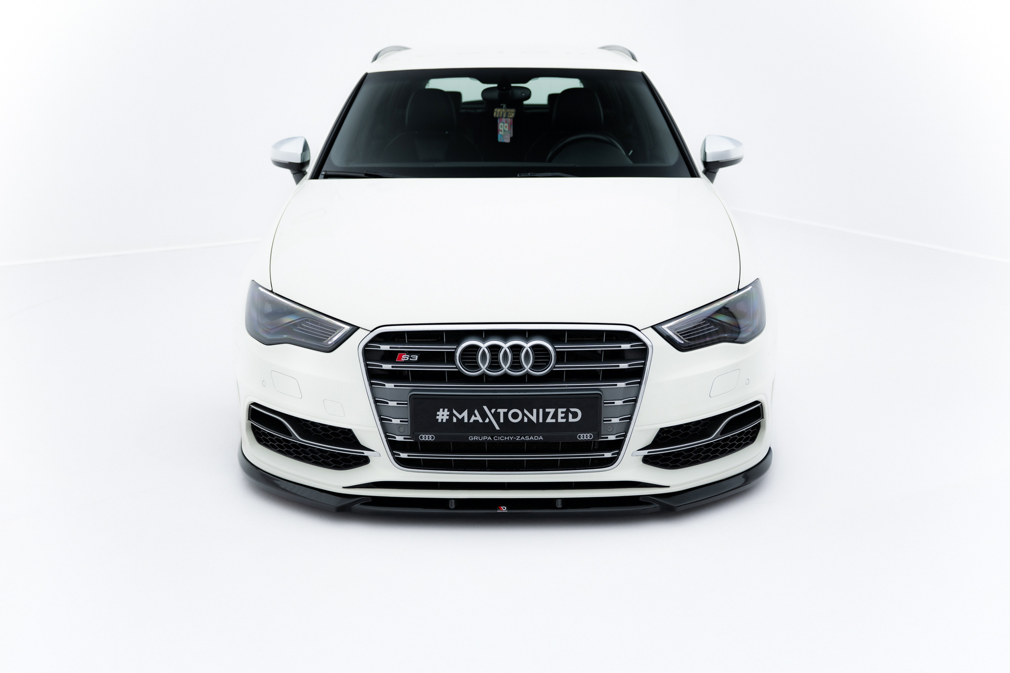 Maxton Design VOORSPLITTER V.2 AUDI S3 / A3 S-LINE SPORTBACK / HATCHBACK 8V