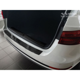 Echt 3D Carbon Achterbumperprotector passend voor Audi A4 (B9) Avant 2015-2019 & Facelift 2019- 'Ribs' (incl. S4 Avant)