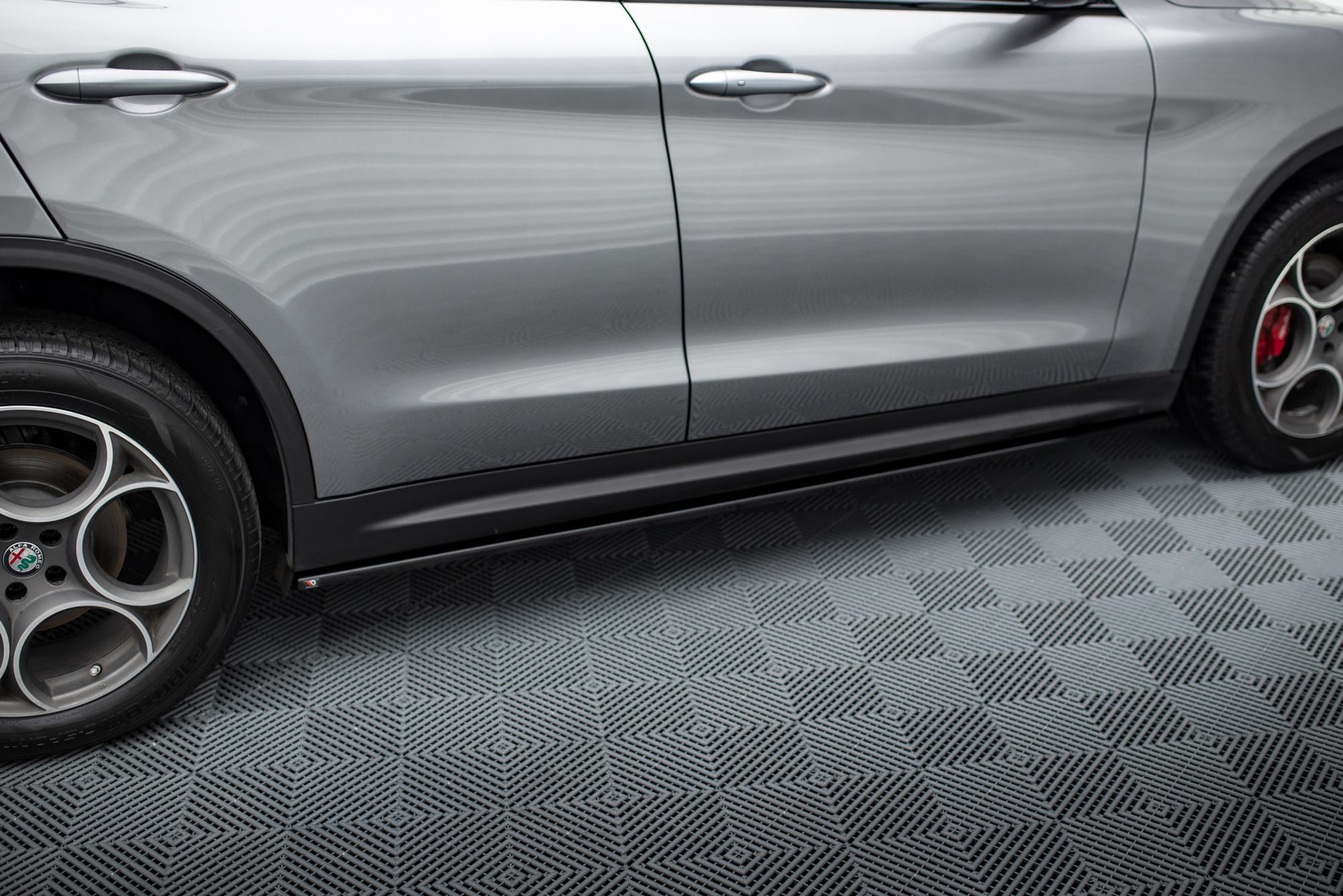 Maxton Design ZIJKANTEN DIFFUSERS Alfa Romeo Stelvio