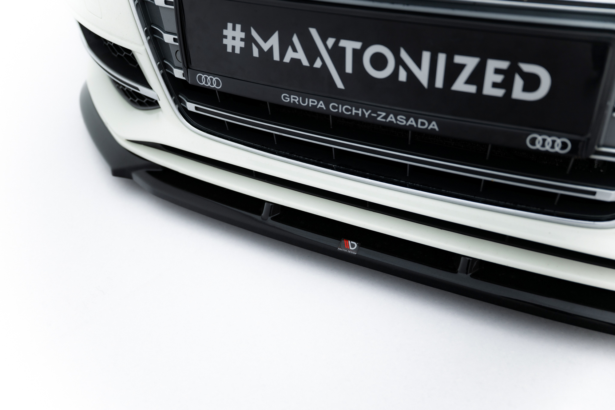 Maxton Design VOORSPLITTER V.2 AUDI S3 / A3 S-LINE SPORTBACK / HATCHBACK 8V